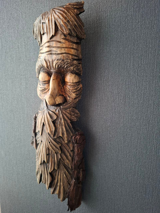 Skulpturen, Statuen, Holzschnitzen