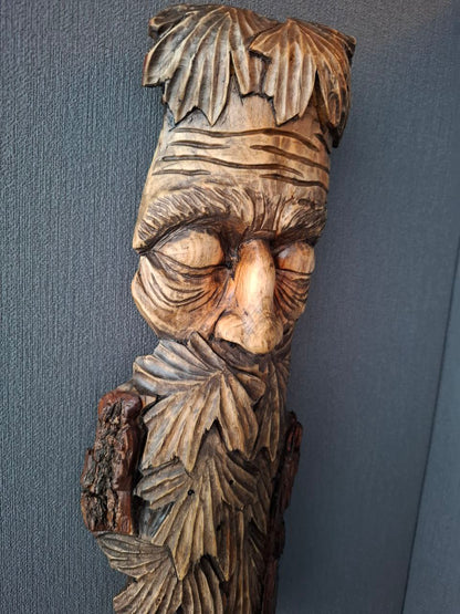 Skulpturen, Statuen, Holzschnitzen