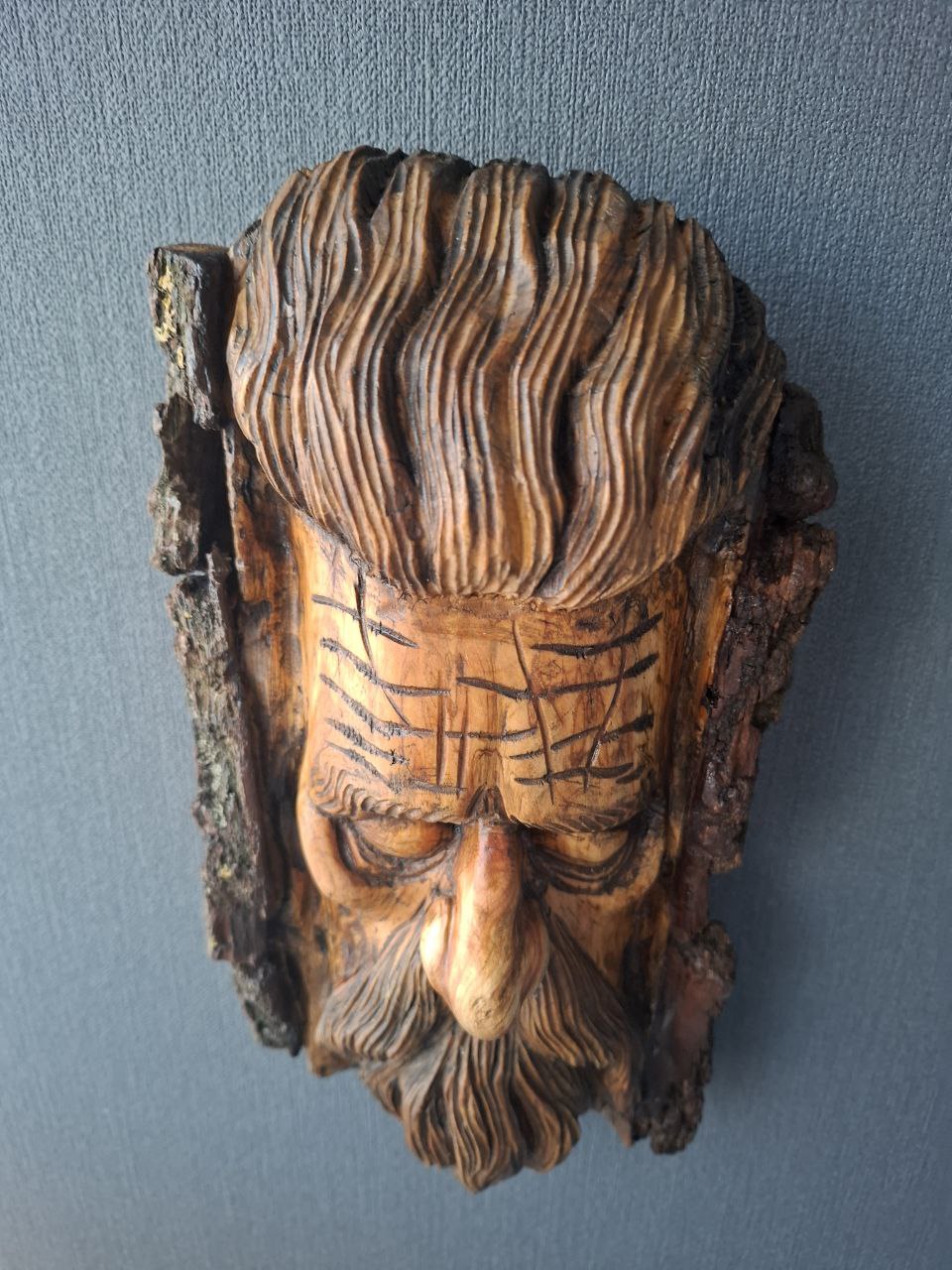 Figuren, Skulpturen & Statuen