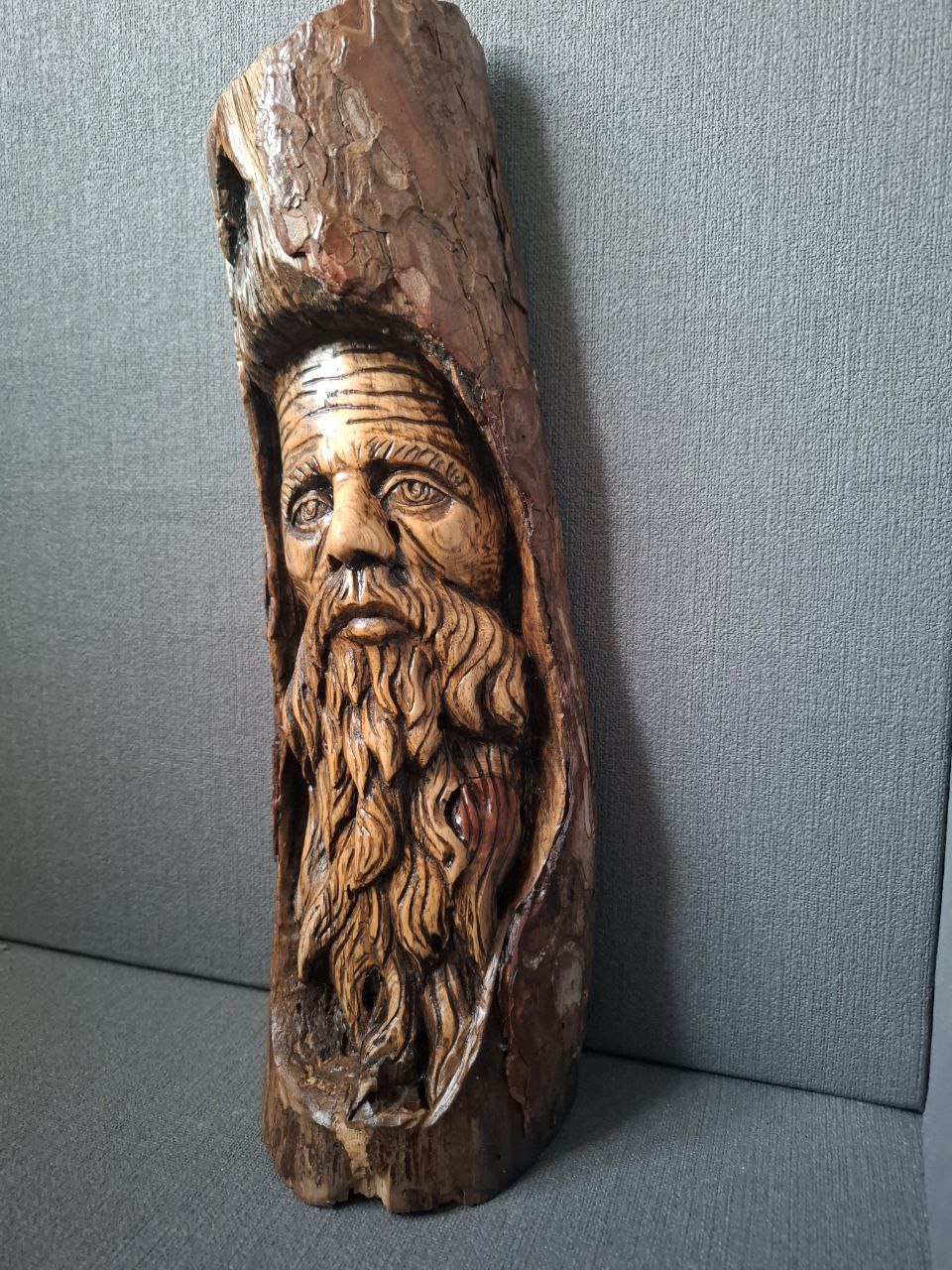 Figuren, Skulpturen & Statuen