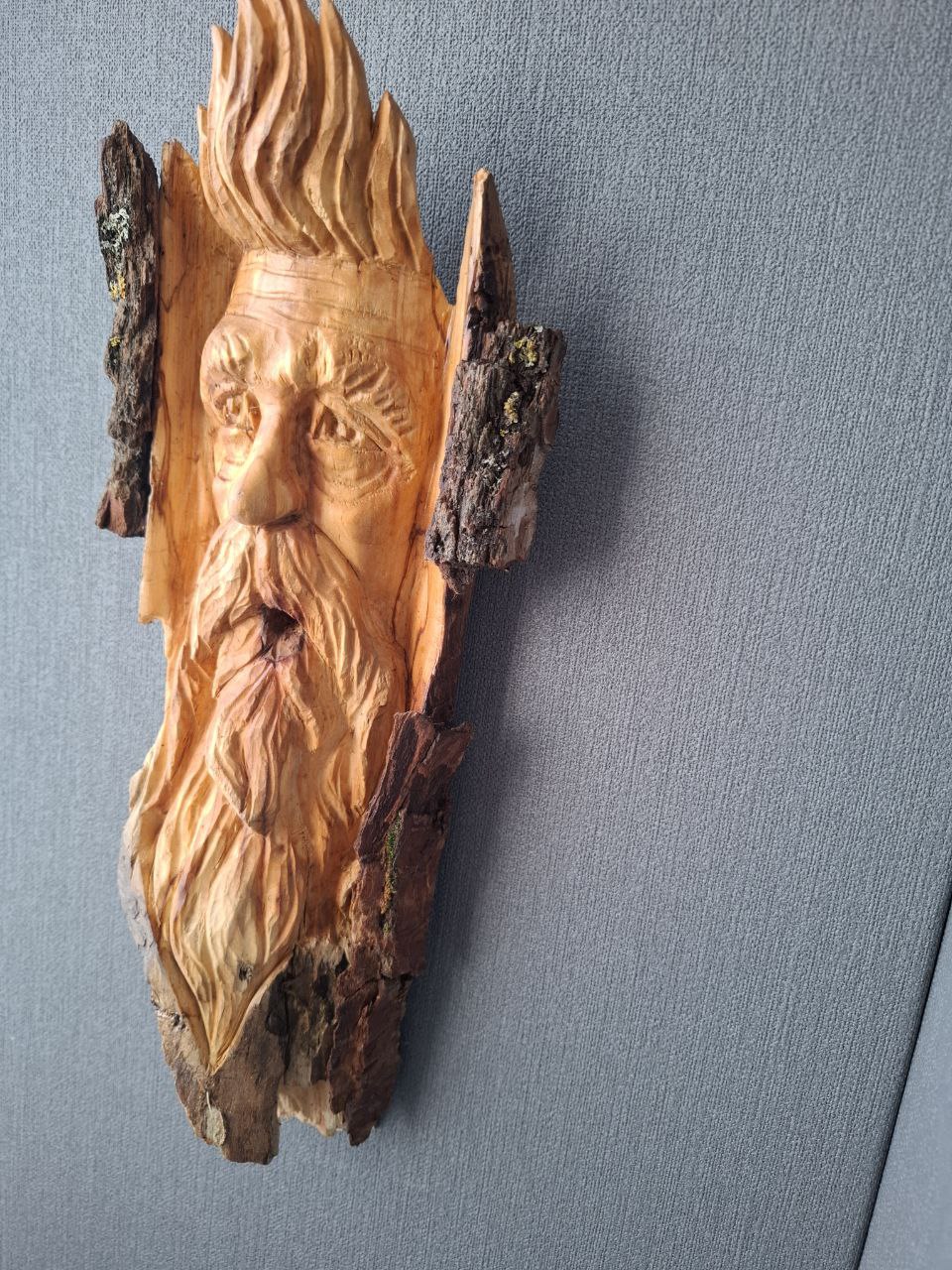 Figuren, Skulpturen & Statuen