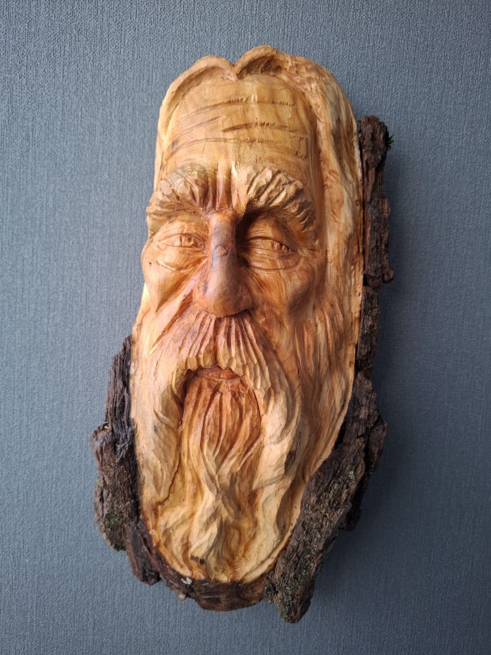 Figuren, Skulpturen & Statuen