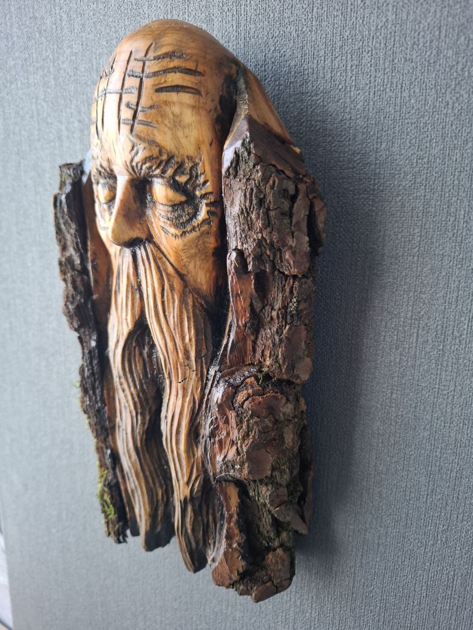 Figuren, Skulpturen & Statuen