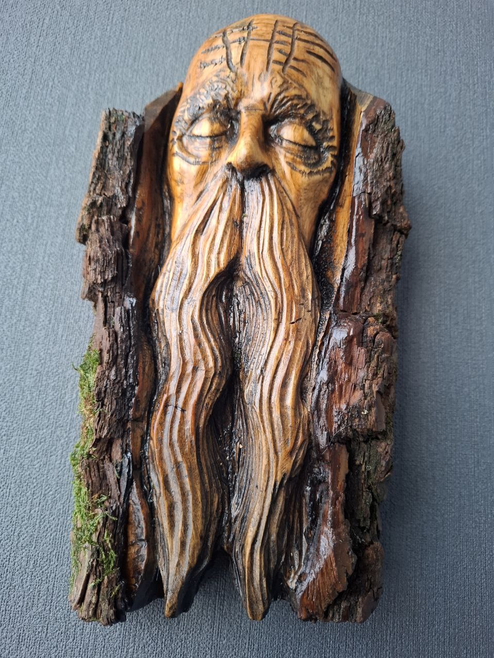 Figuren, Skulpturen & Statuen